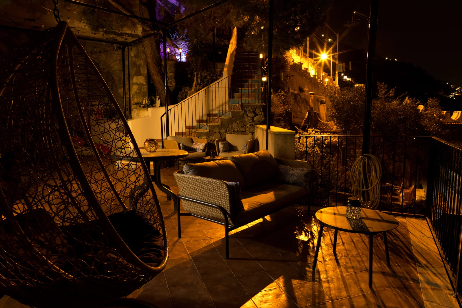 Villa Venere terrace in the evening